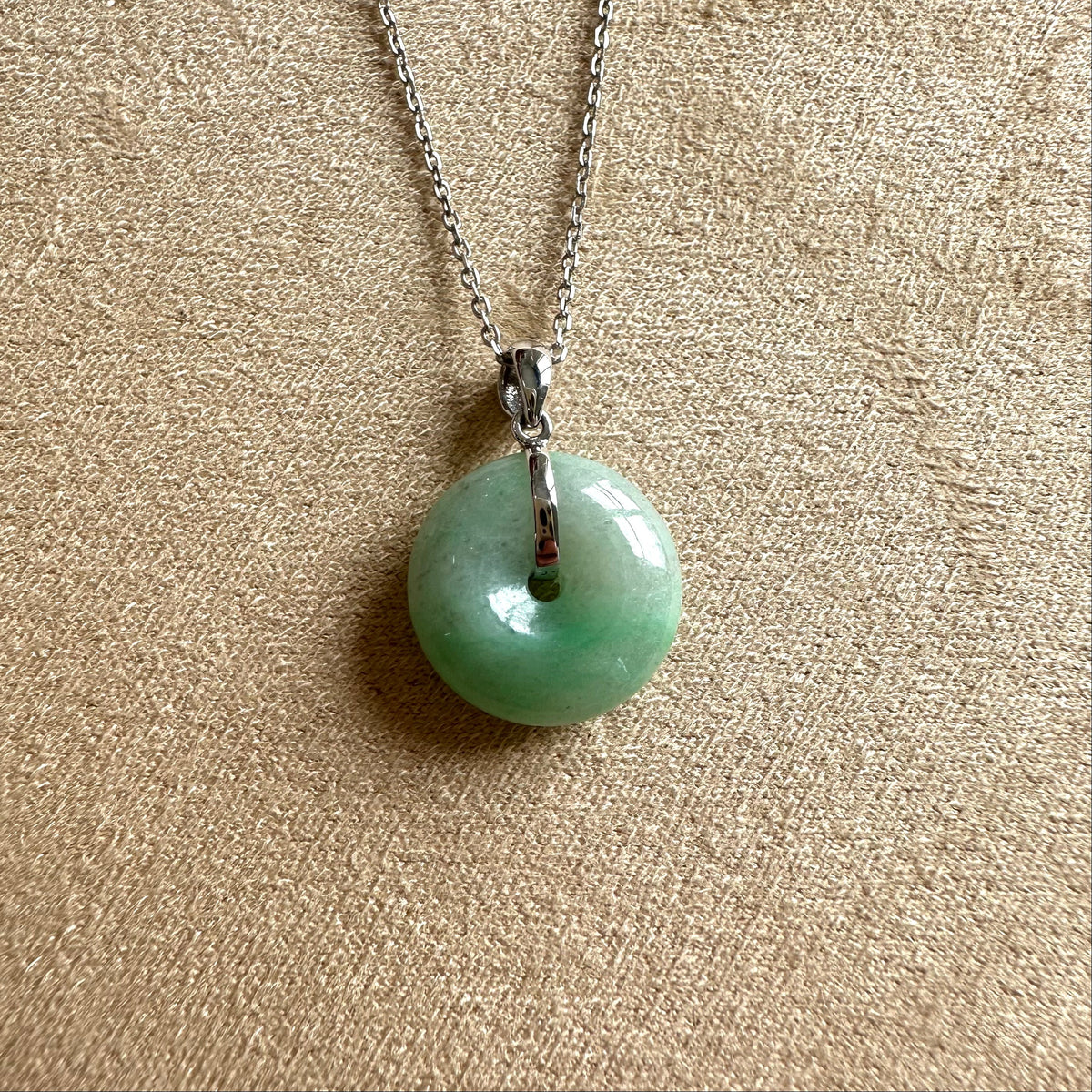 Kandy Donut Classic Jade Pendant - Green