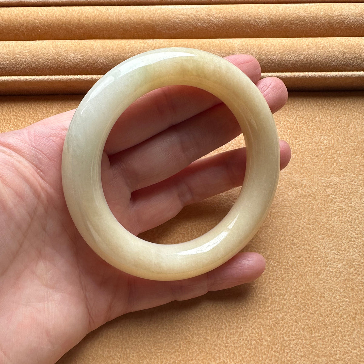 Grade A Ivory Jade Bangle - 53mm Round