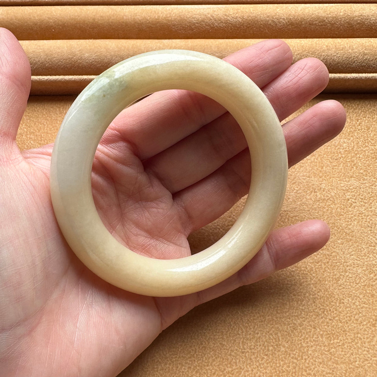 Grade A Ivory Jade Bangle - 53mm Round